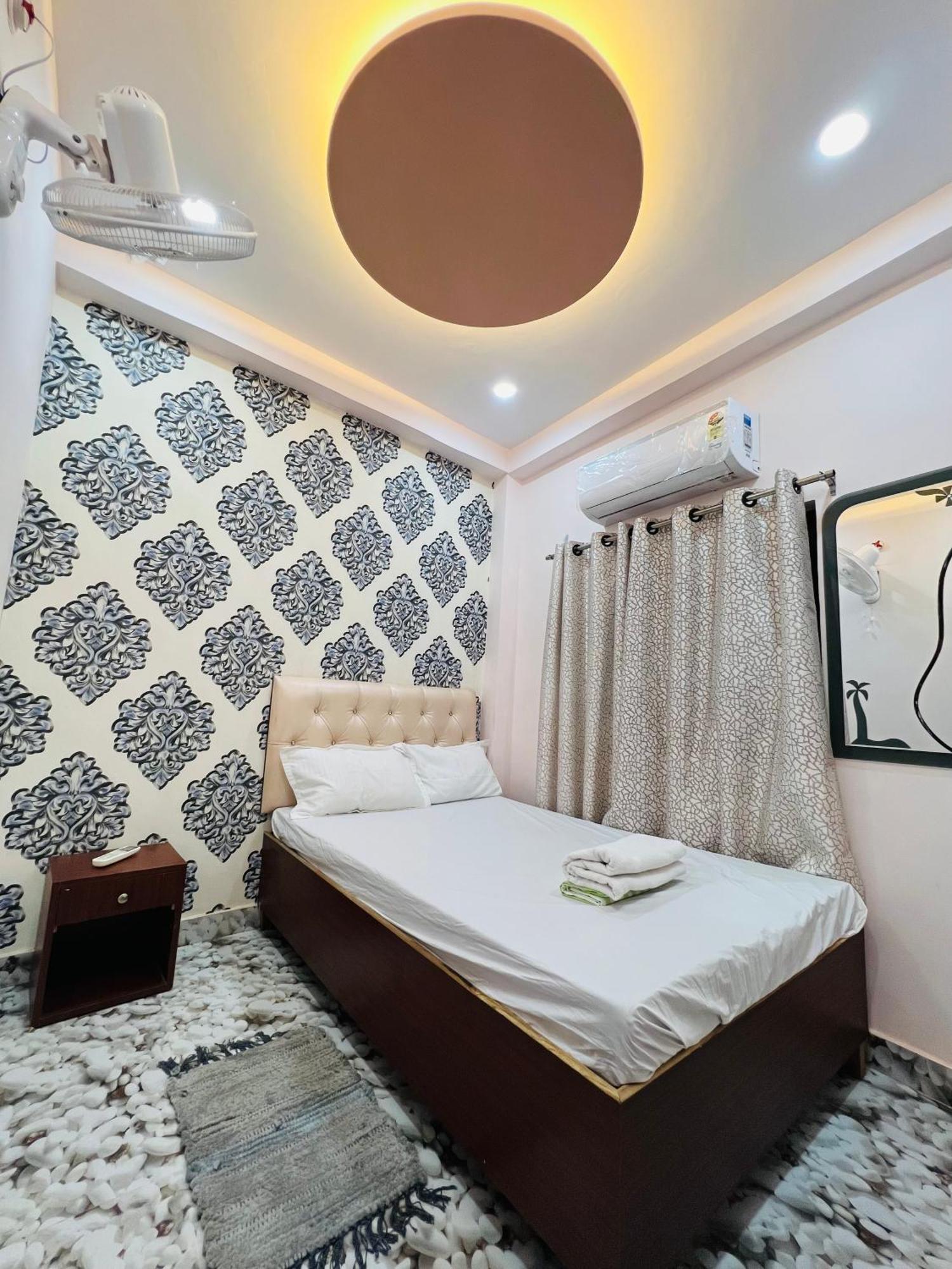 The Bella Guesthouse Bénarès Extérieur photo